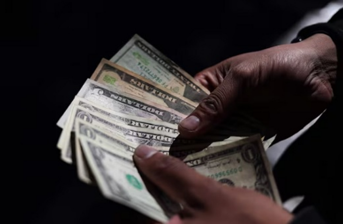 Deuda pública supera 40% del PIB