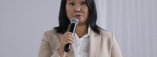 Fujimori vuelve a buscar presidencia peruana